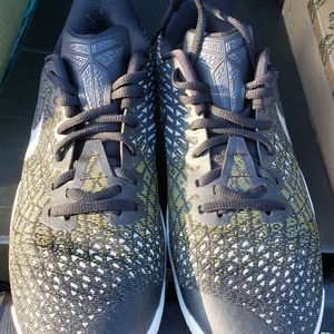 Nike Kobe's men's shoes